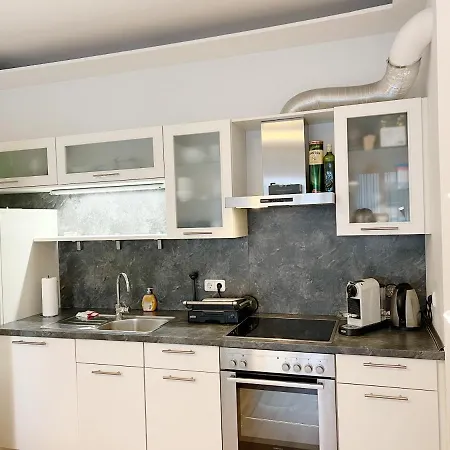 Prime Comfort With Balcony & Free Parking Appartement *