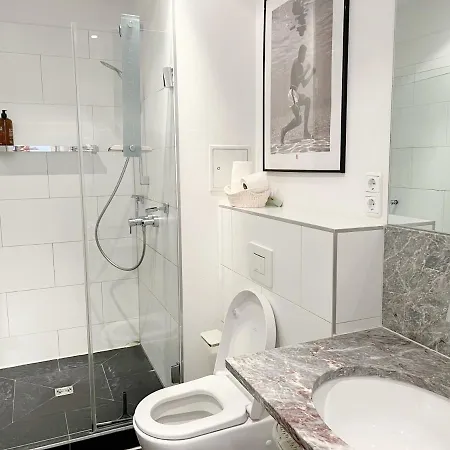 Prime Comfort With Balcony & Free Parking Appartement *