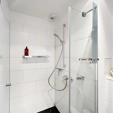 Prime Location Comfort With Balcony *