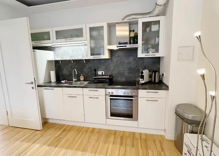 Prime Location Comfort With Balcony