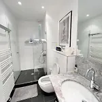 Prime Location Comfort With Balcony * Берлин