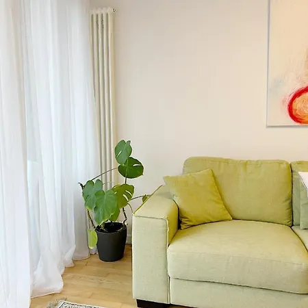 アパート Prime Location Comfort With Balcony