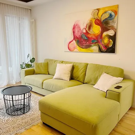 アパート Prime Location Comfort With Balcony *